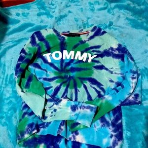 A Tommy Hilfiger shirt